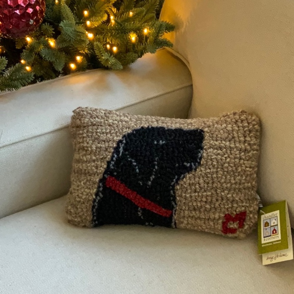 💖WOOL, Chandler 4 Corners, HANDCRAFTED Hooked Wool, Lab Dog 🐶 Pillow